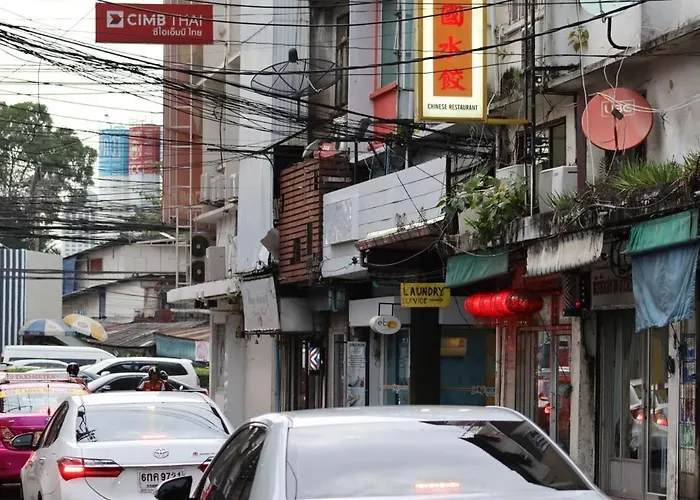 아파트 Lumphini Perfect Escape Sunny Rooftop Ensuite 방콕