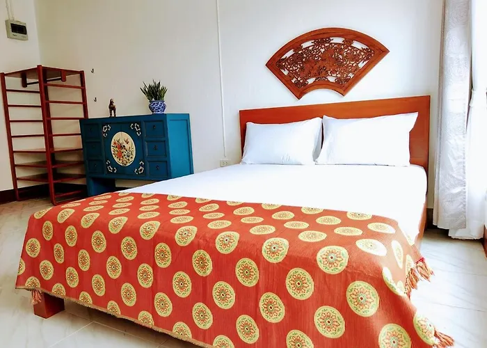 Lumphini Perfect Escape Sunny Rooftop Ensuite 방콕
