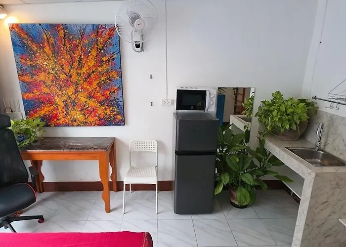 아파트 Lumphini Perfect Escape Sunny Rooftop Ensuite 방콕