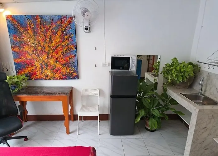 Lumphini Perfect Escape Sunny Rooftop Ensuite * 방콕